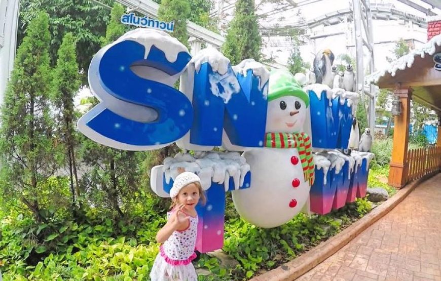 Dream World and Snow Town Theme Park at Bangkok