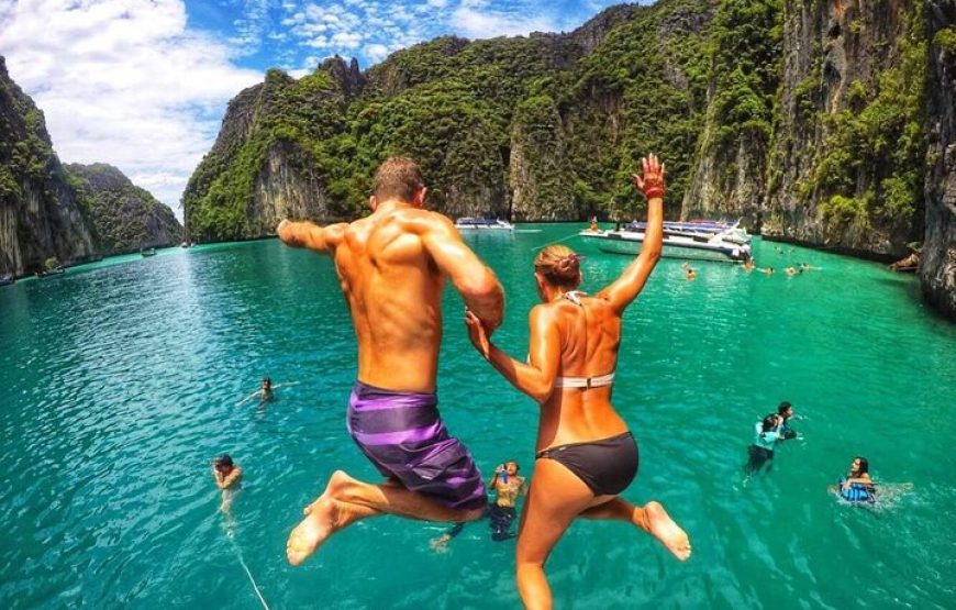 Phi Phi Island By Speed Boat with Lunch