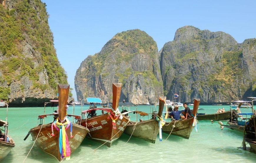 Phi Phi Island By Speed Boat with Lunch