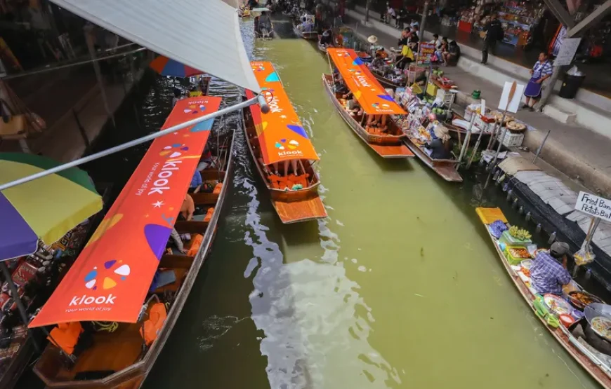 Damnoen Saduak Floating Market