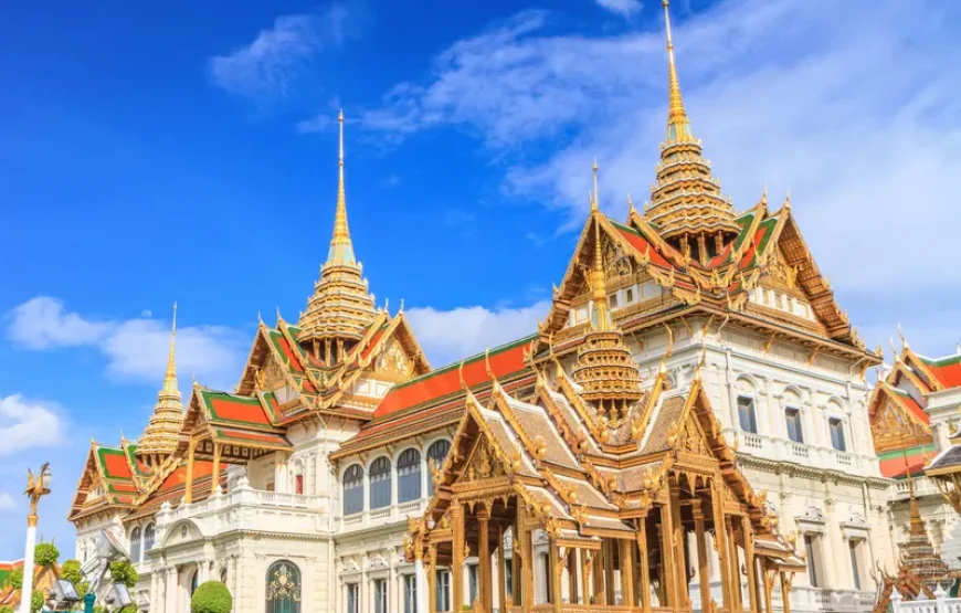 Bangkok Grand Palace and Wat Phra Kaew (Emerald Buddha)