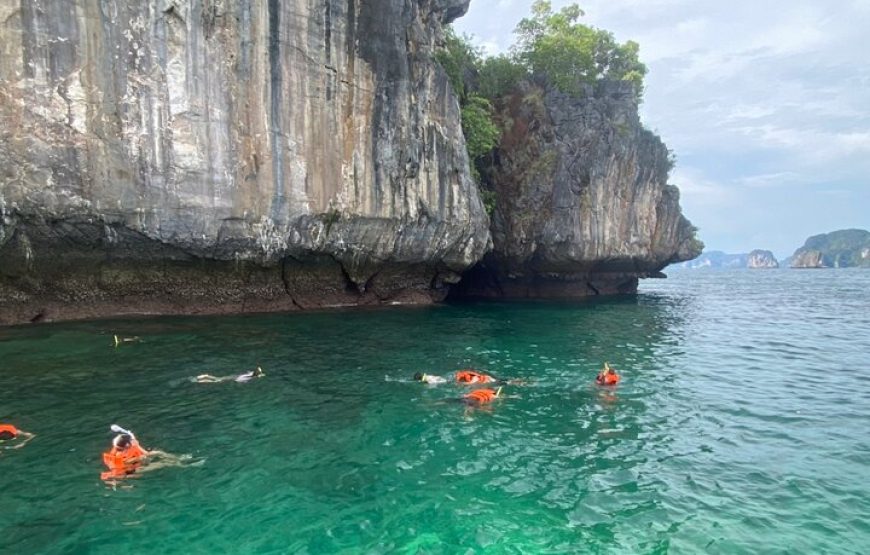 7 Islands Day Tour by Big Boat from Krabi